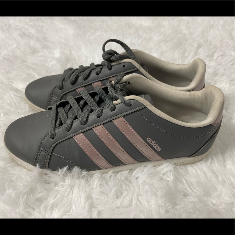 Adidas sneaker chrome stripes grey